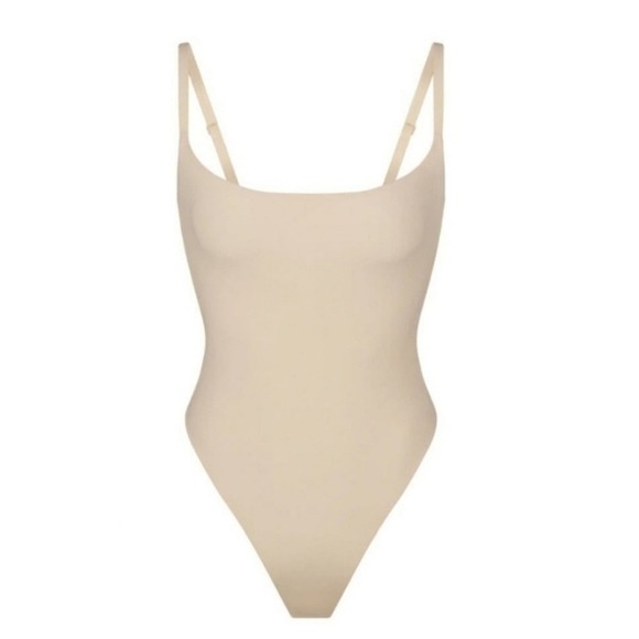 SKIMS FITS EVERYBODY ADAPTIVE BODYSUIT Top Clay Size XS - Picture 1 of 5